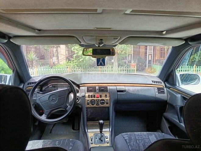 Mercedes E 200 1996, 360,000 km - 2.0 l - Ağdaş
