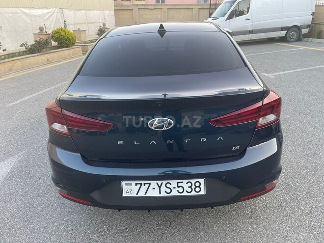 Hyundai Avante 2019, 108,000 km - 1.6 л - Bakı