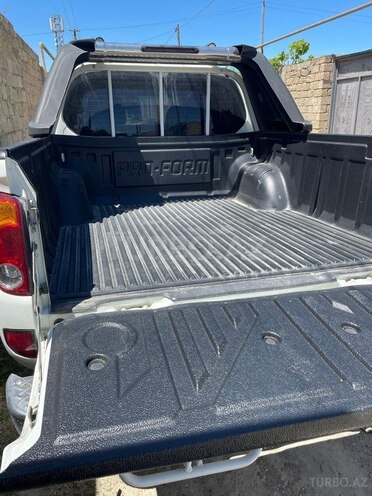 Mitsubishi L200 2014, 168,000 km - 2.5 l - Bakı