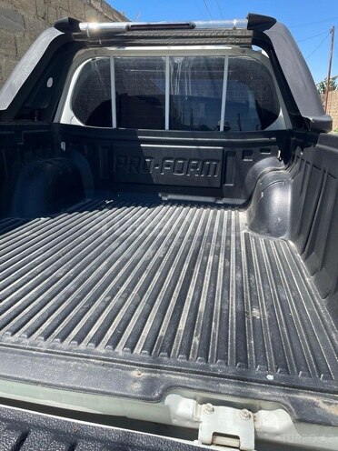 Mitsubishi L200 2014, 168,000 km - 2.5 l - Bakı