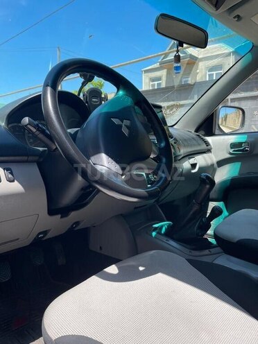 Mitsubishi L200 2014, 168,000 km - 2.5 l - Bakı