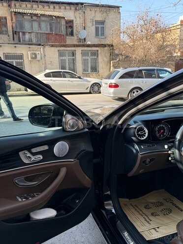Mercedes E 220 d 2017, 179,000 km - 2.0 l - Bakı