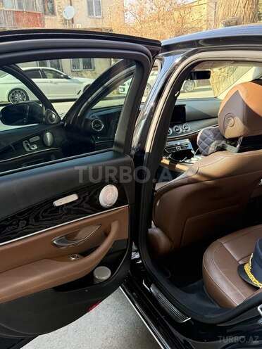 Mercedes E 220 d 2017, 179,000 km - 2.0 l - Bakı