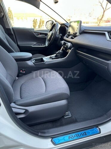 Toyota RAV4 2021, 90,000 km - 2.0 l - Bakı