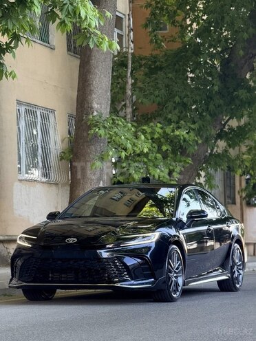 Toyota Camry 2024, 8,800 km - 2.0 l - Bakı