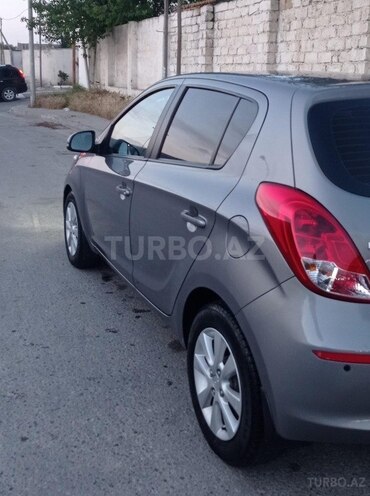 Hyundai i20 2013, 141,200 km - 1.4 l - Bakı