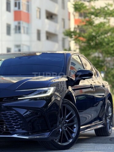 Toyota Camry 2024, 8,800 km - 2.0 l - Bakı