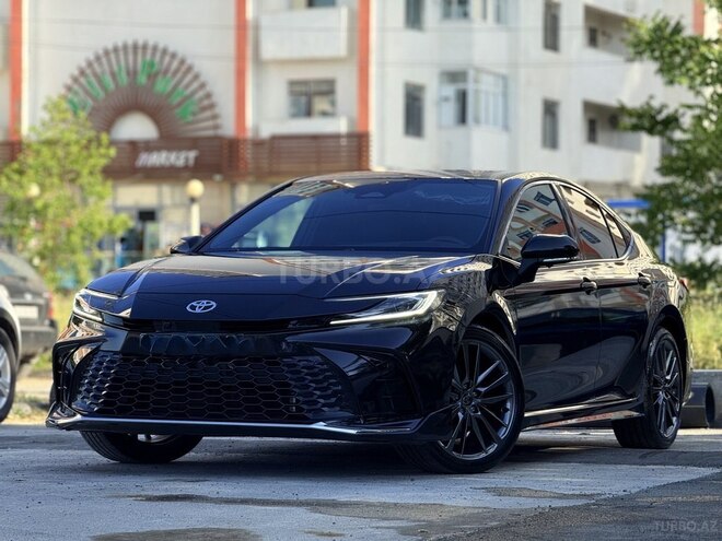 Toyota Camry 2024, 8,800 km - 2.0 l - Bakı