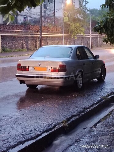 BMW 518 1994, 500,000 km - 1.8 l - Şəki