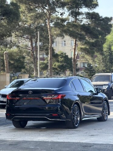 Toyota Camry 2024, 8,800 km - 2.0 l - Bakı