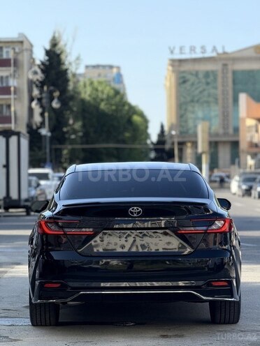 Toyota Camry 2024, 8,800 km - 2.0 l - Bakı