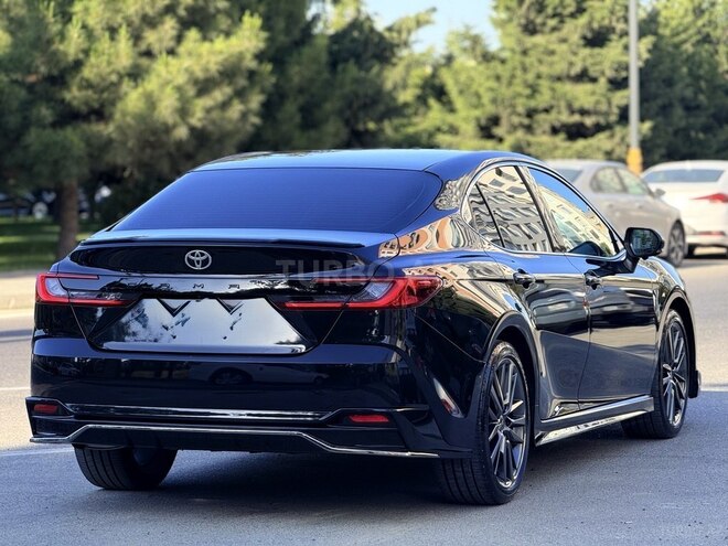 Toyota Camry 2024, 8,800 km - 2.0 l - Bakı