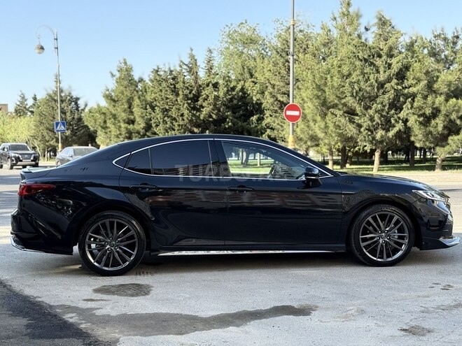 Toyota Camry 2024, 8,800 km - 2.0 l - Bakı