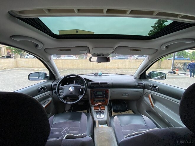 Volkswagen Passat 2003, 380,578 km - 2.8 l - Naftalan