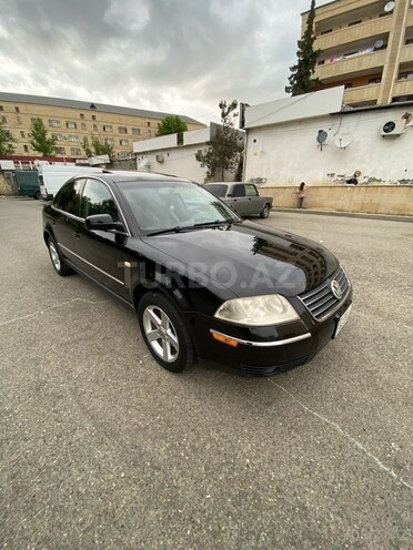 Volkswagen Passat 2003, 380,578 km - 2.8 l - Naftalan