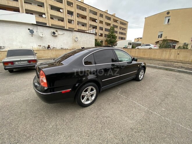 Volkswagen Passat 2003, 380,578 km - 2.8 l - Naftalan
