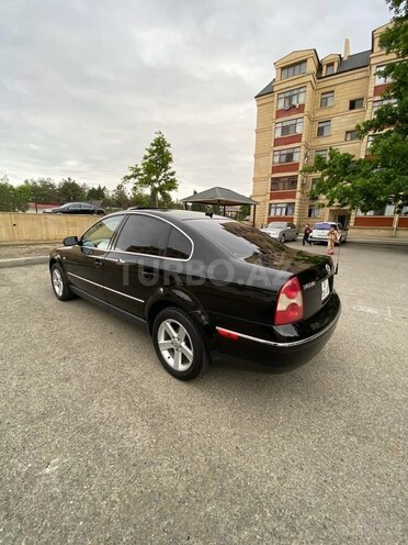 Volkswagen Passat 2003, 380,578 km - 2.8 l - Naftalan