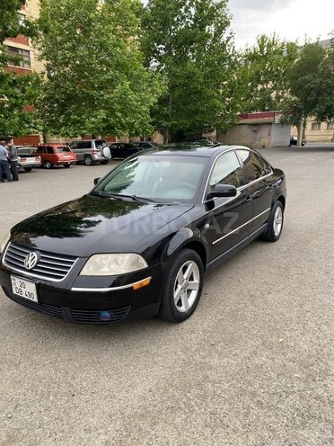 Volkswagen Passat 2003, 380,578 km - 2.8 l - Naftalan