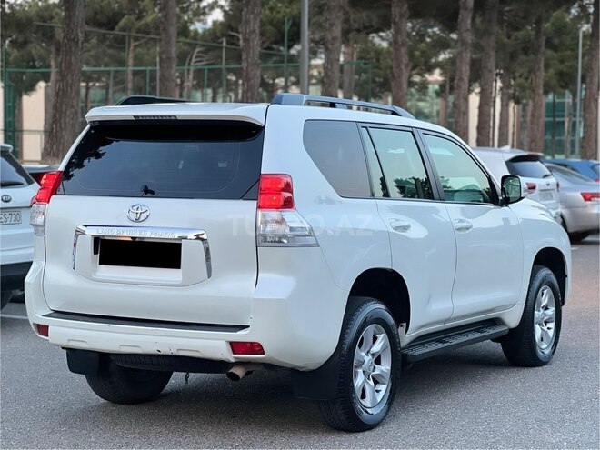 Toyota Land Cruiser Prado 2013, 240,300 km - 2.7 l - Bakı