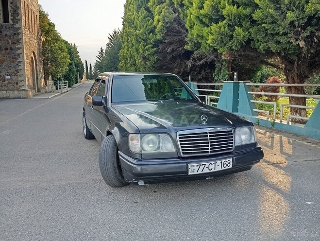 Mercedes E 200 d 1995, 591,000 km - 2.0 l - Qazax