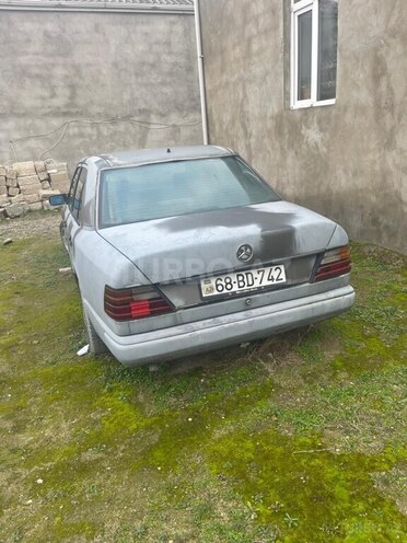 Mercedes E 200 d 1991, 642,000 km - 2.0 l - Bakı