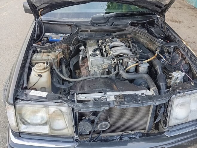 Mercedes E 200 d 1995, 591,000 km - 2.0 l - Qazax