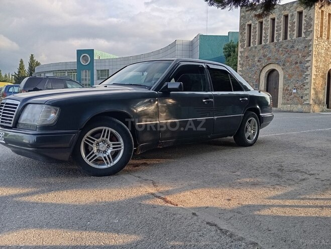 Mercedes E 200 d 1995, 591,000 km - 2.0 l - Qazax
