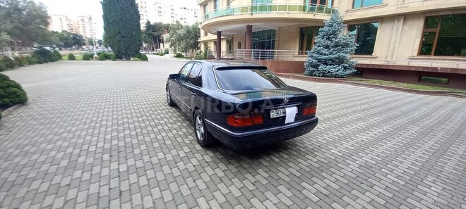 Mercedes E 200 1997, 390,000 km - 2.0 l - Bakı