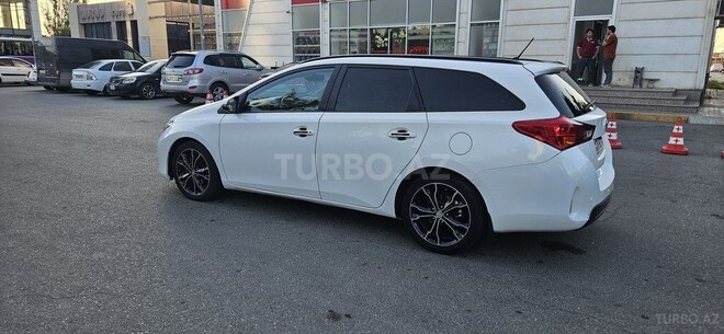 Toyota Auris 2013, 239,441 km - 1.4 л - Sumqayıt