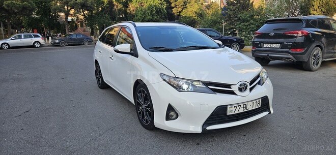 Toyota Auris 2013, 239,441 km - 1.4 л - Sumqayıt