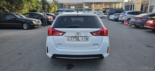 Toyota Auris 2013, 239,441 km - 1.4 л - Sumqayıt