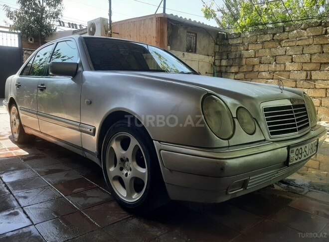 Mercedes E 240 1998, 354,767 km - 2.4 l - Bakı