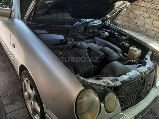 Mercedes E 240 1998, 354,767 km - 2.4 l - Bakı