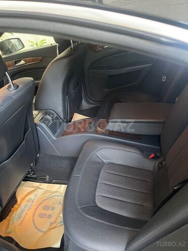 Mercedes CLS 350 2011, 206,000 km - 3.5 l - Bakı