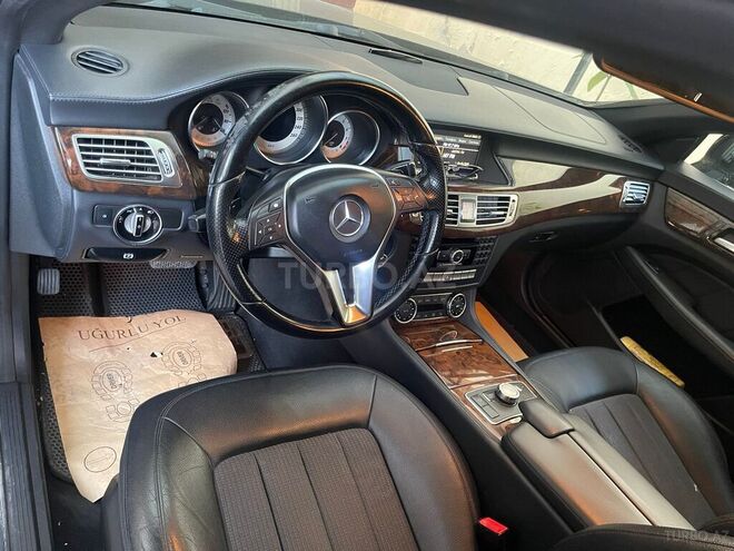 Mercedes CLS 350 2011, 206,000 km - 3.5 l - Bakı