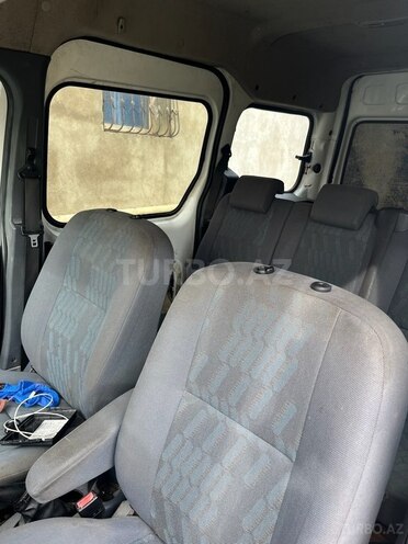 Ford Tourneo Connect 2009, 411,000 km - 1.8 l - Bakı
