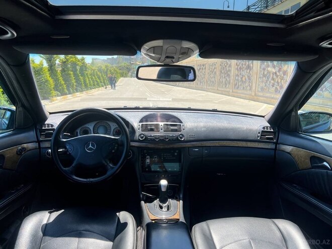 Mercedes E 220 d 2004, 581,400 km - 2.2 l - Bakı