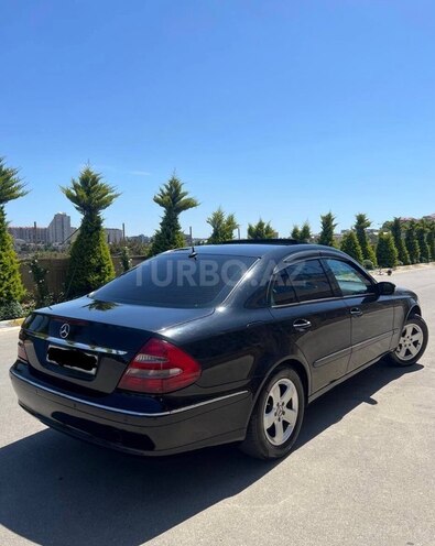 Mercedes E 220 d 2004, 581,400 km - 2.2 l - Bakı