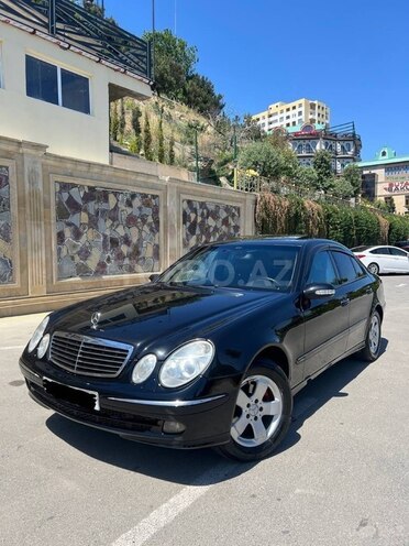Mercedes E 220 d 2004, 581,400 km - 2.2 l - Bakı