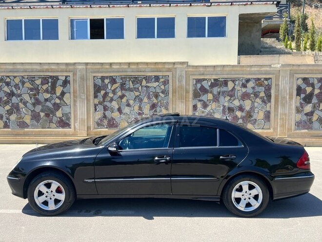 Mercedes E 220 d 2004, 581,400 km - 2.2 l - Bakı