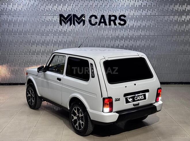 LADA (VAZ) Niva-9
