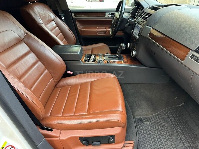 Volkswagen Touareg 2008, 210,000 km - 4.2 l - Xırdalan