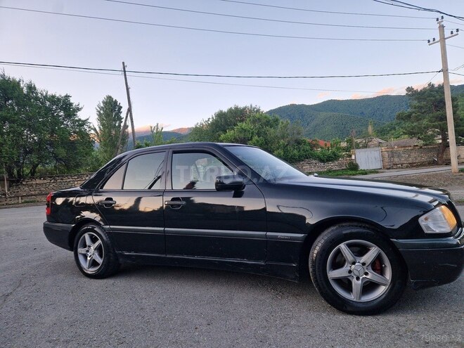 Mercedes C 180 1995, 322,276 km - 1.8 л - Oğuz