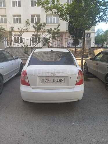 Hyundai Accent 2009, 320,000 km - 1.6 l - Bakı
