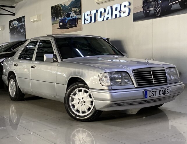 Mercedes E 220 1995, 266,000 km - 2.2 l - Sumqayıt