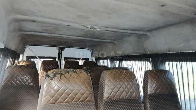 Ford Transit 1999, 565,522 km - 2.5 l - Salyan