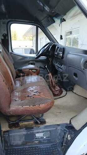 Ford Transit 1999, 565,522 km - 2.5 l - Salyan