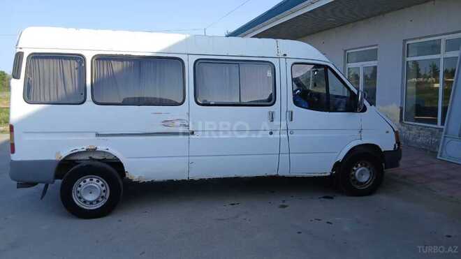 Ford Transit 1999, 565,522 km - 2.5 l - Salyan
