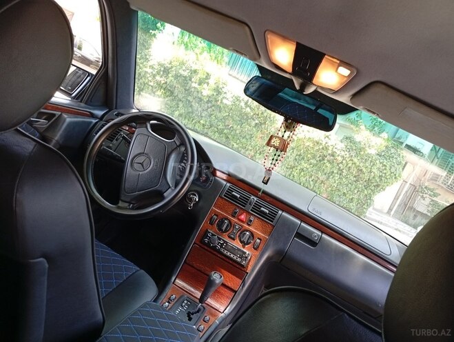 Mercedes E 230 1996, 450,000 km - 2.3 л - Bakı