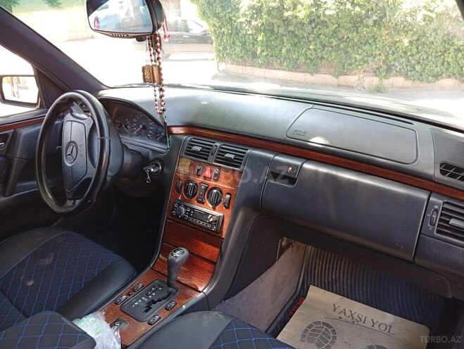 Mercedes E 230 1996, 450,000 km - 2.3 л - Bakı
